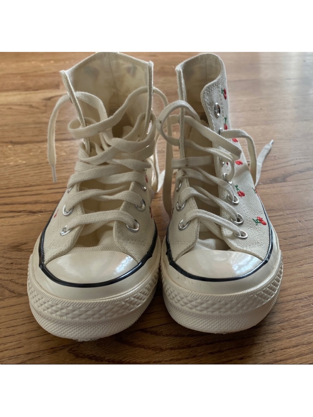 Converse Cream High Top Sneakers with Red Cherry Embroidery chuck 70’s 5.5 - Picture 6 of 6